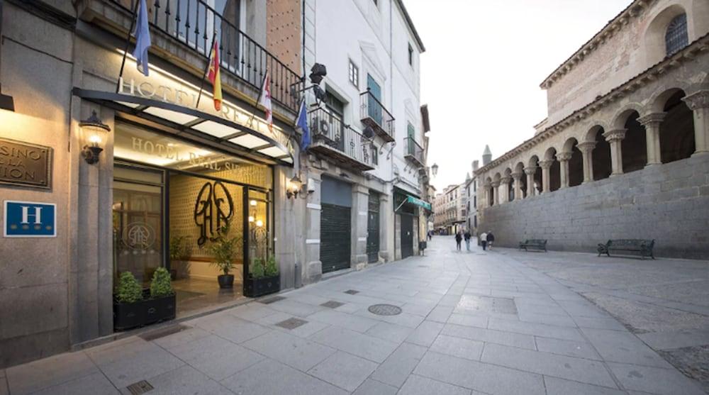 Hotel Real Segovia By Recordis Hotels Екстериор снимка