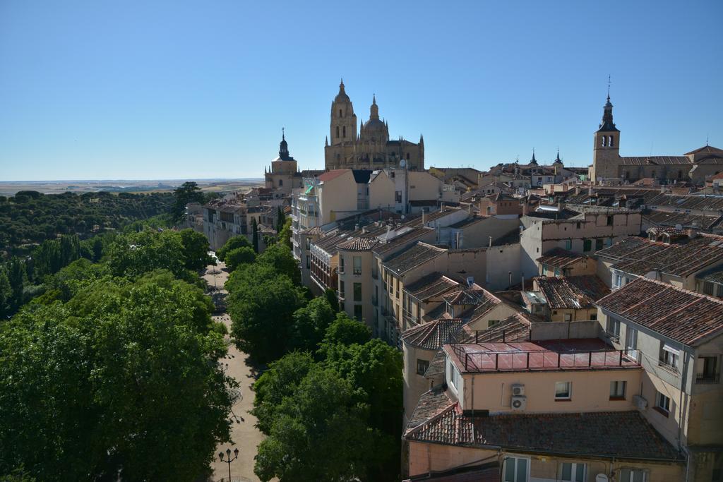 Hotel Real Segovia By Recordis Hotels Екстериор снимка