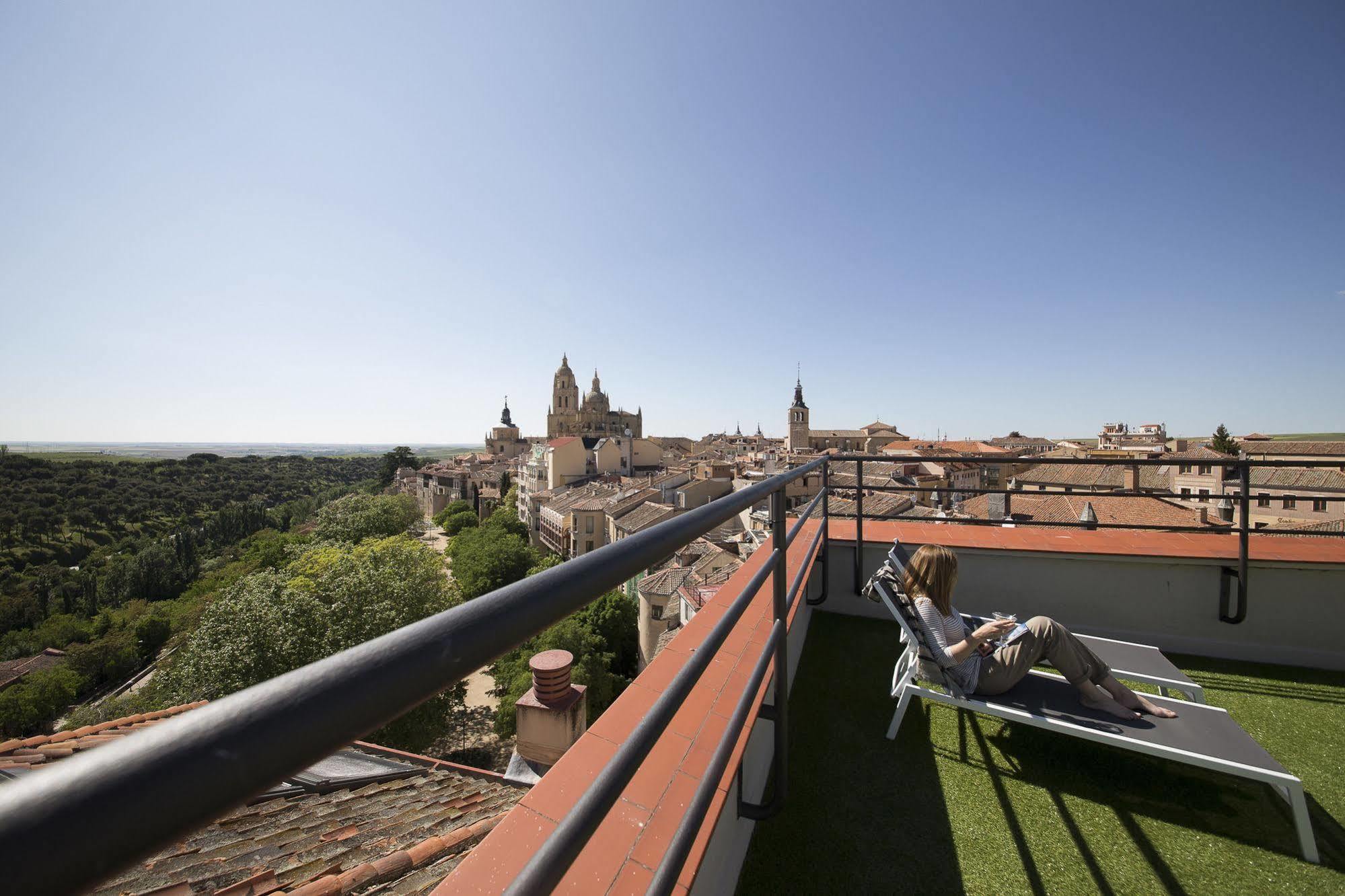 Hotel Real Segovia By Recordis Hotels Екстериор снимка